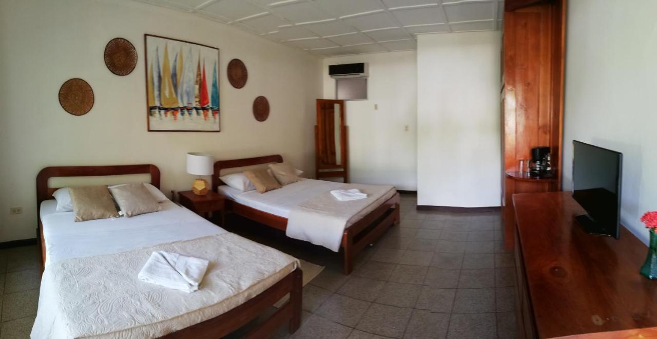 Hotel La Isla パリタ エクステリア 写真